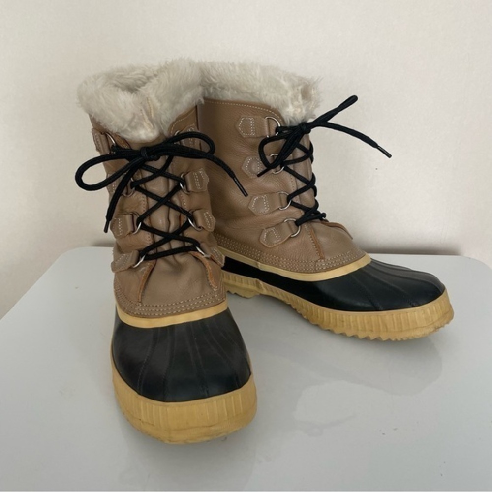 Sorel Manitou Tan Faux Fur Leather Lace Up Snow Boots 9